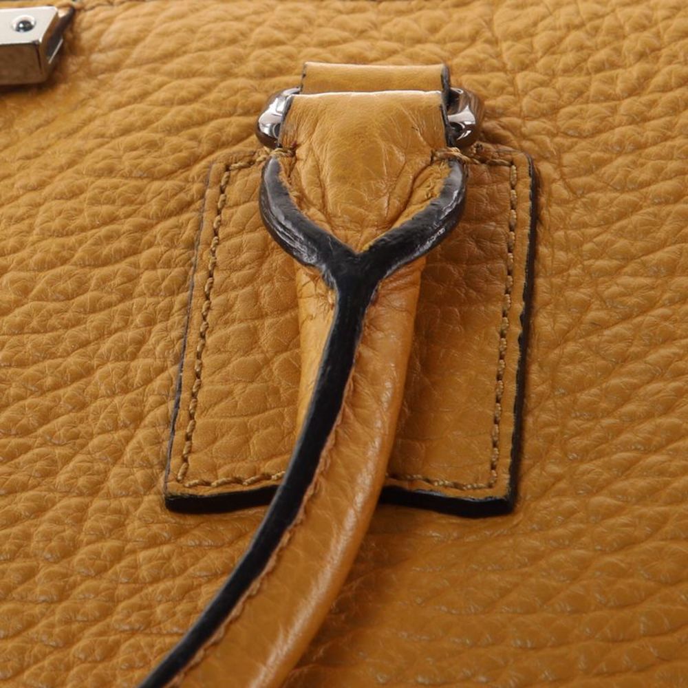 Burberry large Yellow Pebble Leather Tote Bag - Picture 8 of 13
